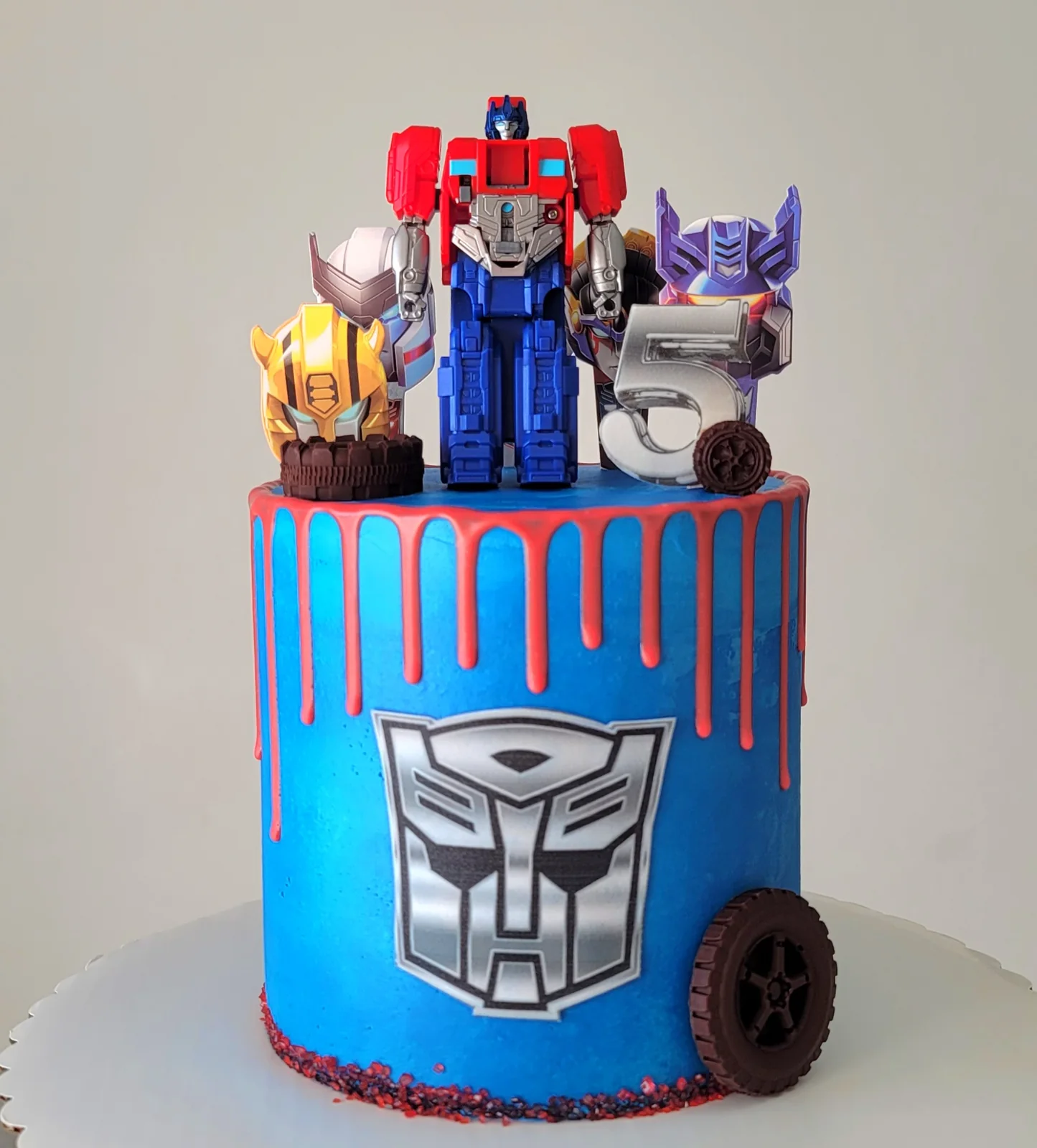 Themed birthday cake